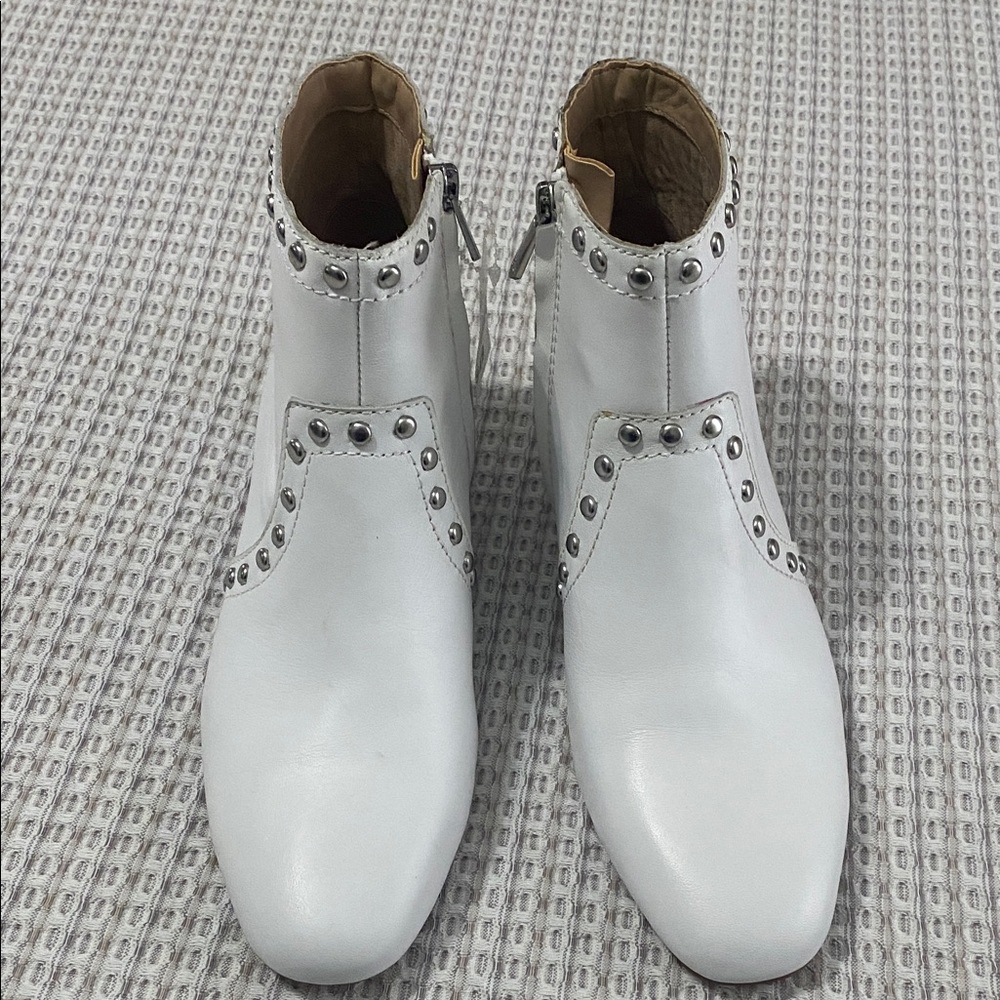 Sam Edelman White Ankle Boots with Silver Accents - Picture 5 of 5